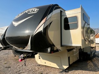 2017 Grand Design RV Solitude ST321RL